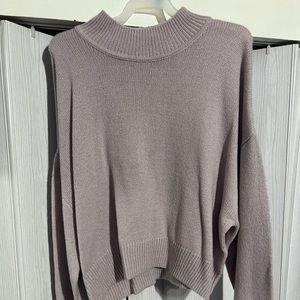 Lavender Color cropped sweater